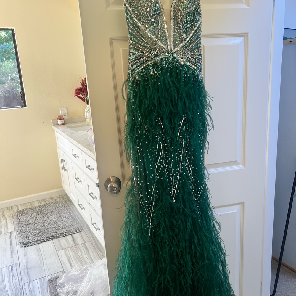 Beautiful dress long fitted